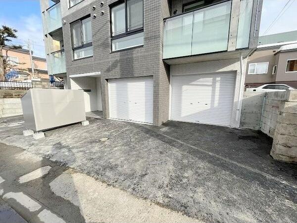 札幌市白石区南郷通１６丁目北のマンション