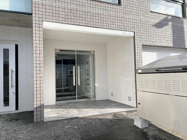 札幌市白石区南郷通１６丁目北のマンション