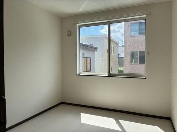 札幌市白石区川下三条４丁目のマンション