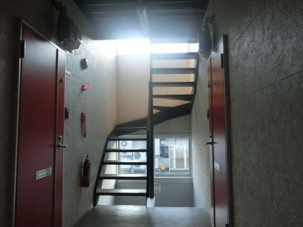 札幌市白石区栄通９丁目のアパート