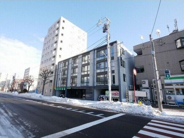 アルファスクエア学園前