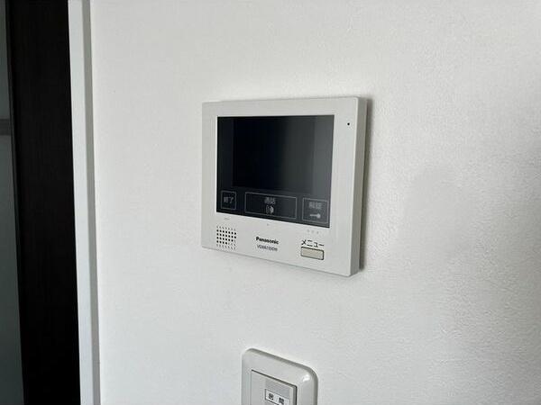 札幌市白石区南郷通１２丁目南のマンション