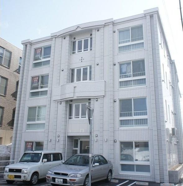札幌市白石区本郷通１３丁目北のマンション