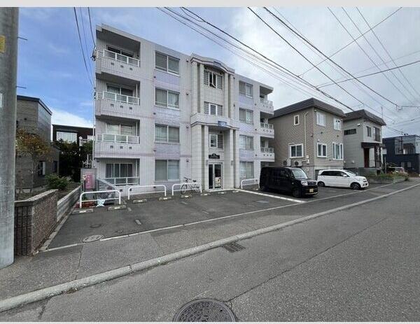 札幌市白石区栄通１０丁目のマンション
