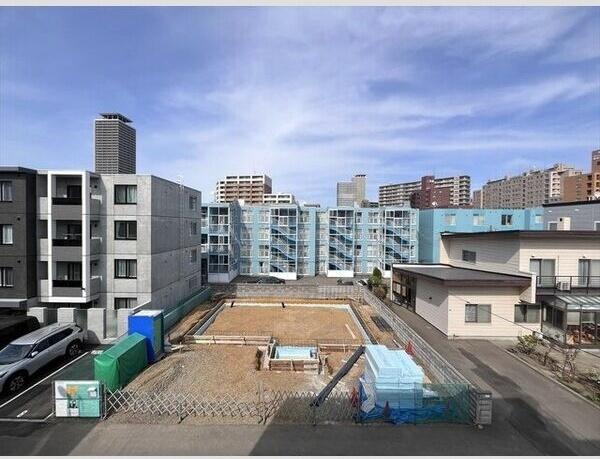 T・HOUSE