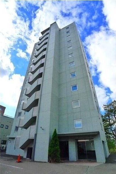 HILLTOPTOWER