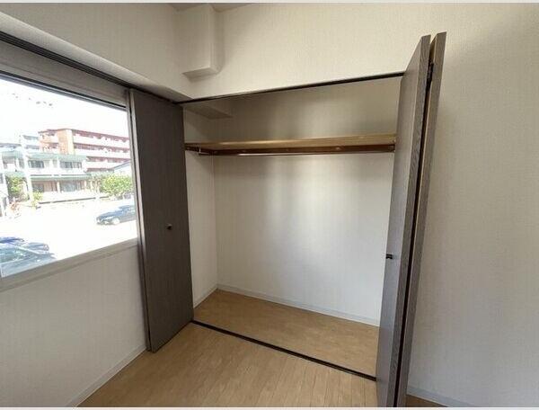 札幌市白石区本郷通１丁目南のマンション