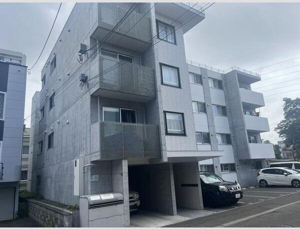トロワエール南郷