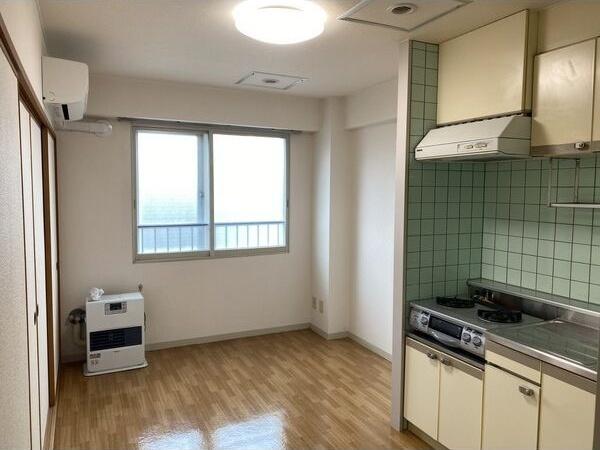 24軒グローリーマンション