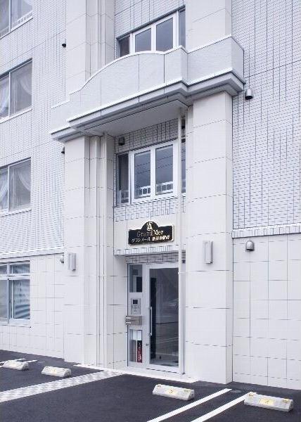 グランメール新道東駅西