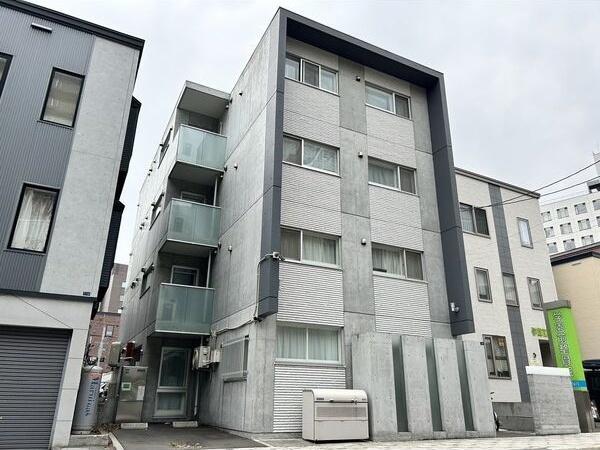 ブランシャール学園前