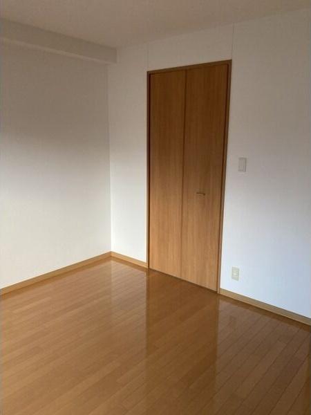 ホーリーフォート南平岸