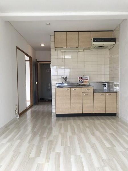 札幌市白石区南郷通８丁目北のマンション