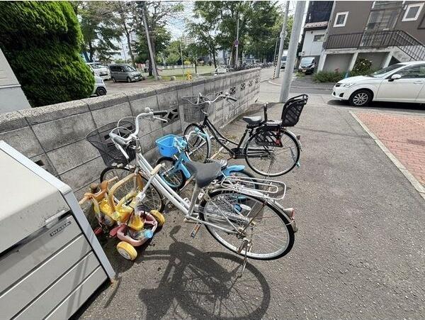 札幌市白石区南郷通８丁目北のマンション