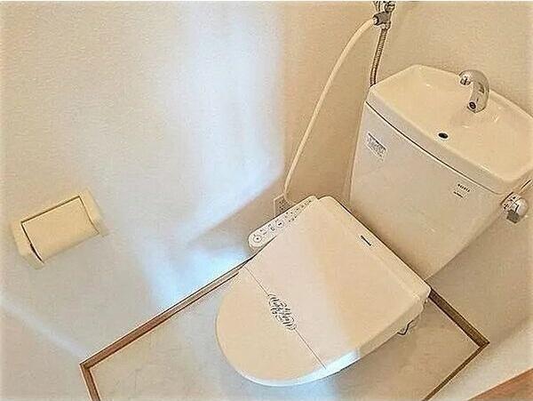 アレックス栄通