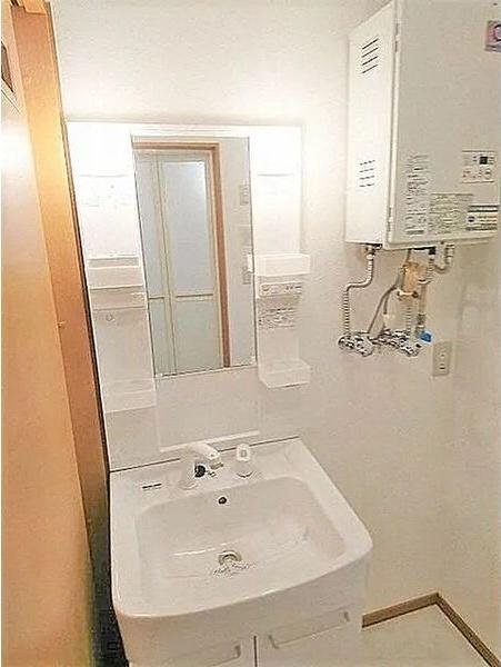 アレックス栄通