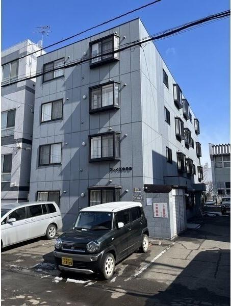 プレイズ中の島