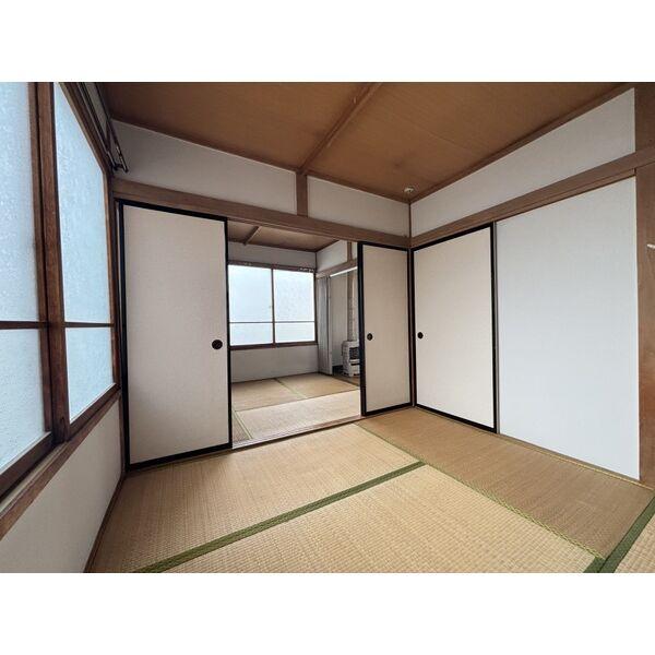 栄マンション(洋室)