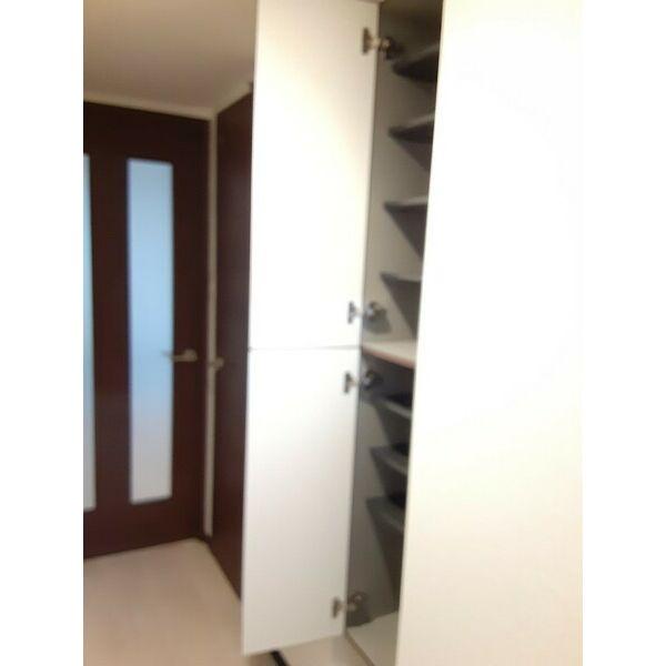 THERESIDENCE