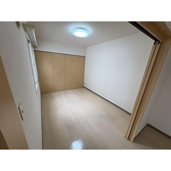 ルピナス3条館