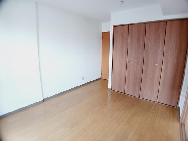 札幌市中央区南十三条西９丁目のマンション