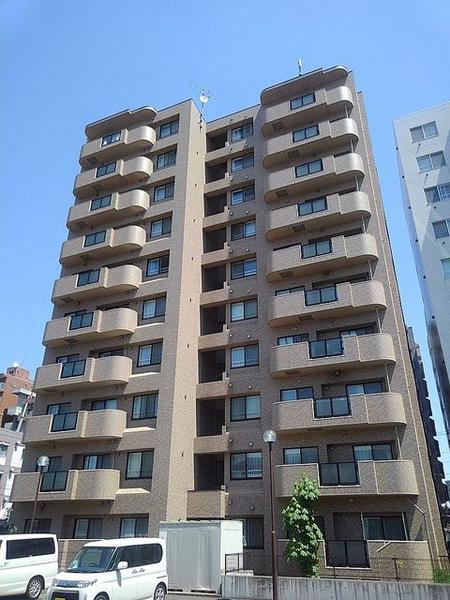 札幌市中央区南十三条西９丁目のマンション