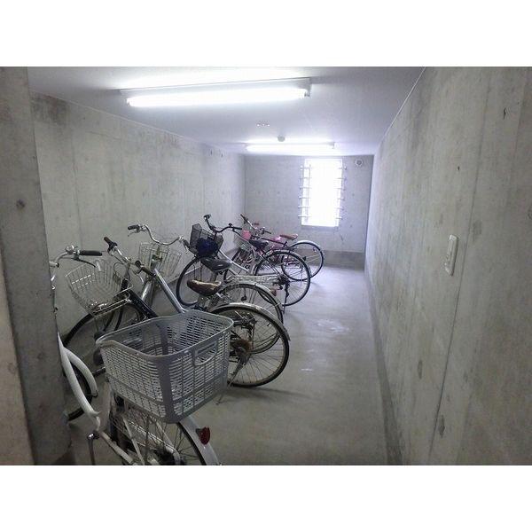 クローバー西麻生