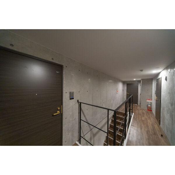 Mies　(ミース)