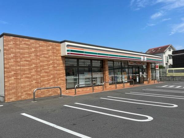 ドルフコミヤ(セブンイレブン　小田原下大井店)