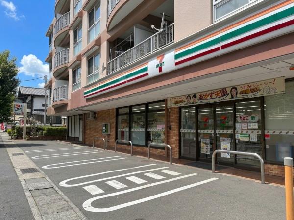 パークサイドＯＫＡＤＡ(セブンイレブン　小田原早川店)