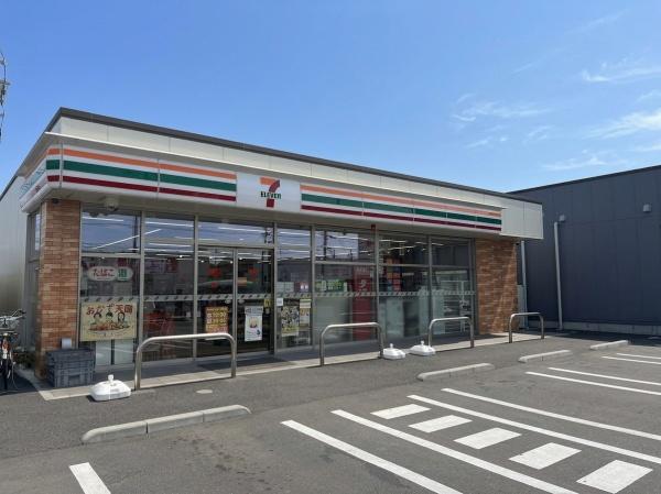 リバーサイドタウン(セブンイレブン　小田原小台店)