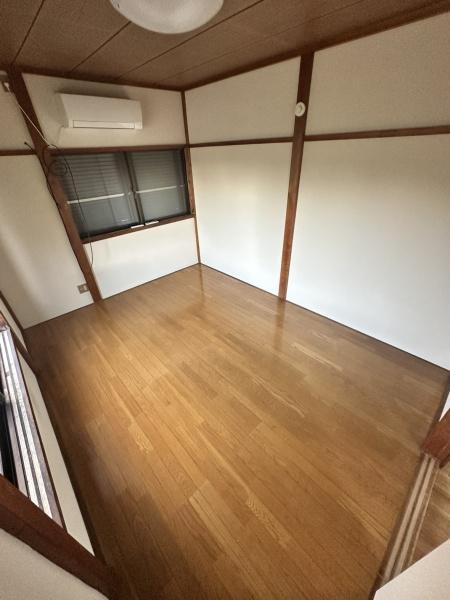 小田原市中曽根のアパート