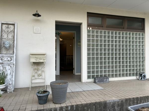 南足柄市和田河原の店舗（建物一部）
