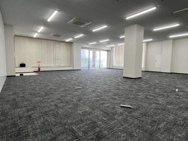 山松本社ビル　1階北