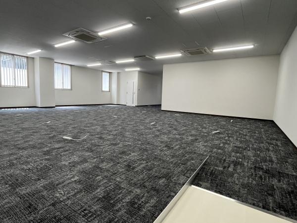 山松本社ビル　2階南