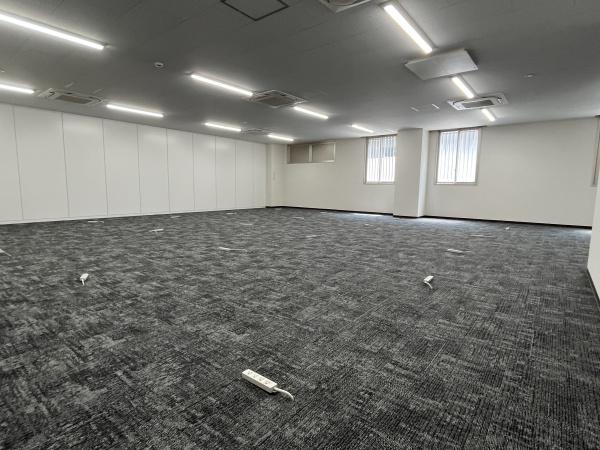 山松本社ビル　2階南