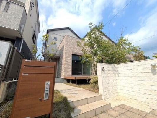 豊田市美里2丁目の貸家