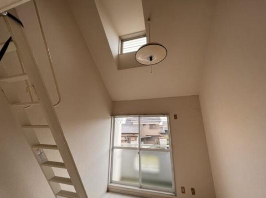 豊田市御幸本町７丁目のアパート
