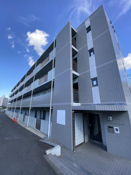豊田市小坂本町３丁目のマンション