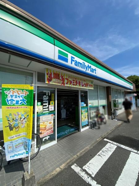 豊田市金谷町６丁目のタウンハウス(ファミリーマート豊田長興寺店)