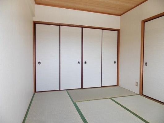 豊田市月見町２丁目のマンション