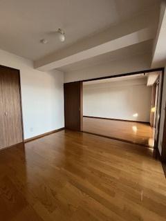 ラトナ東口ビル　702