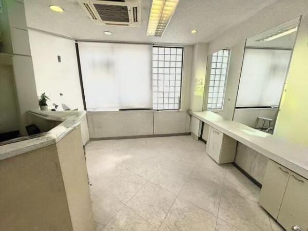 江東区永代２丁目の店舗（建物一部）