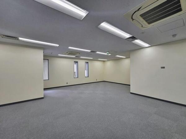 府中市府中町１丁目の事務所