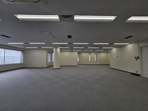 府中市府中町１丁目の事務所