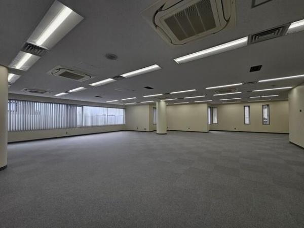 府中市府中町１丁目の事務所