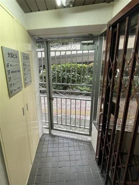 新宿区西新宿３丁目の店舗・事務所