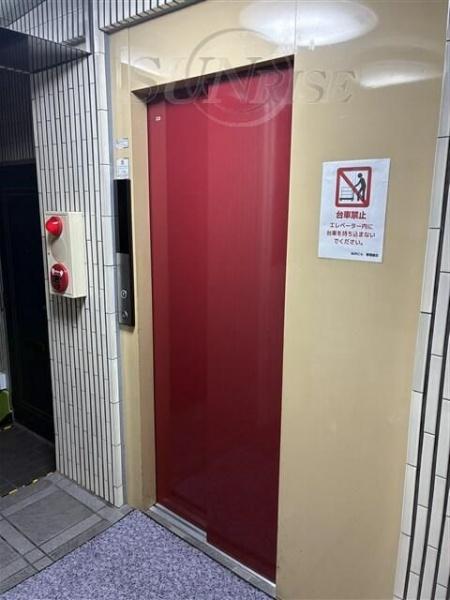 新宿区新宿２丁目の店舗・事務所