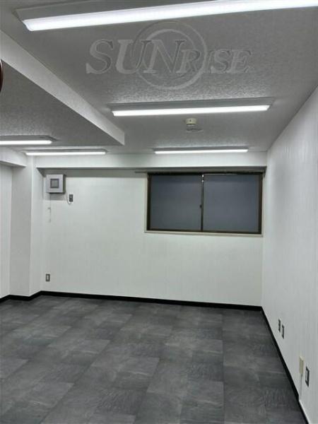 新宿区新宿２丁目の店舗・事務所
