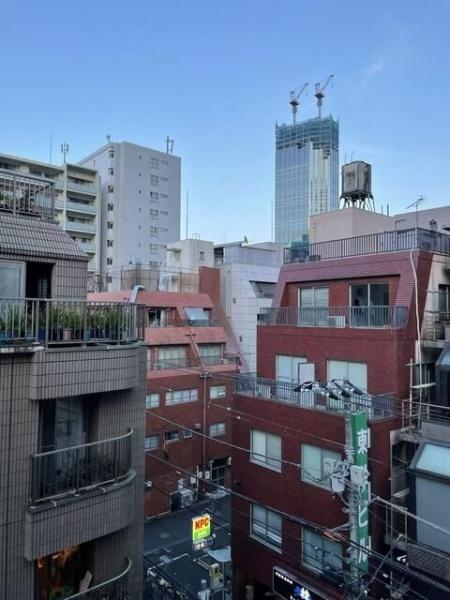 新宿区西新宿７丁目の店舗（建物一部）